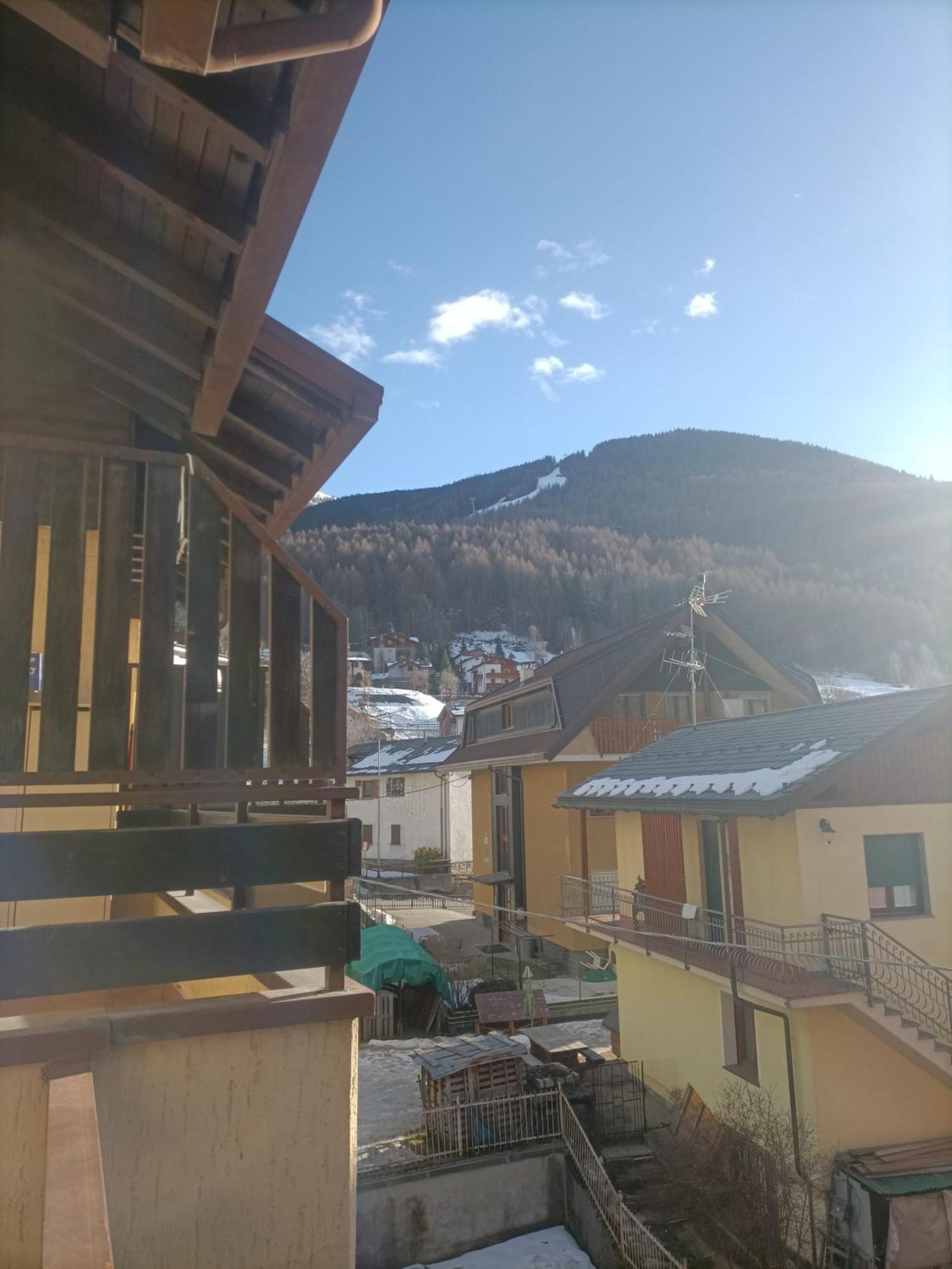 Ak House Apartman Aprica Kültér fotó
